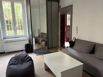 F2 MEUBLE PROCHE FABERT ANNE DE MEJANES SAULCY