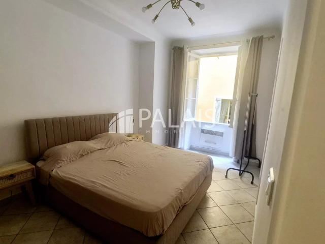 F2 MEUBLE VIEUX NICE