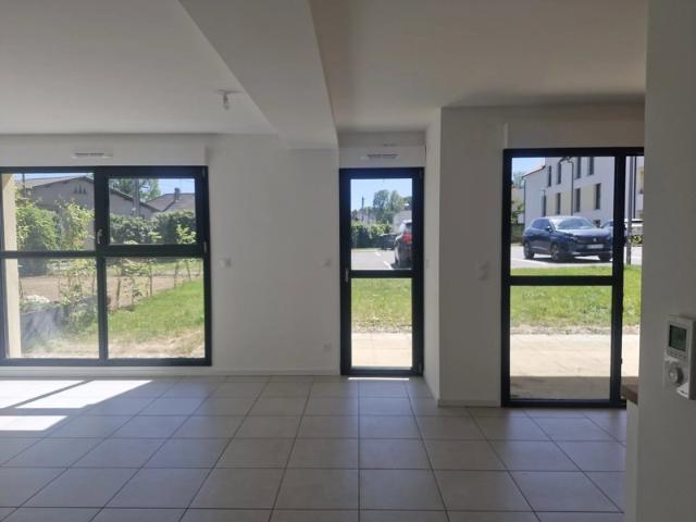 F2 NEUF REZ DE JARDIN