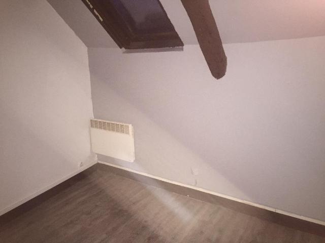 F2 NEUILLY SAINT FRONT