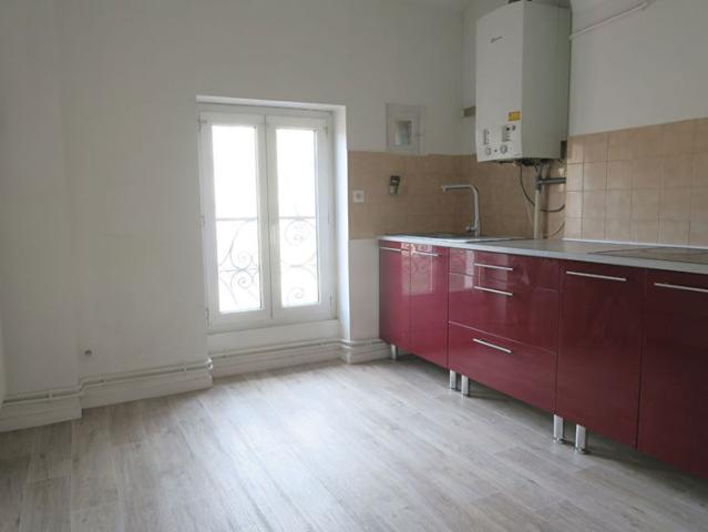 F2 PROCHE CCI 3 rue de Terrenoire