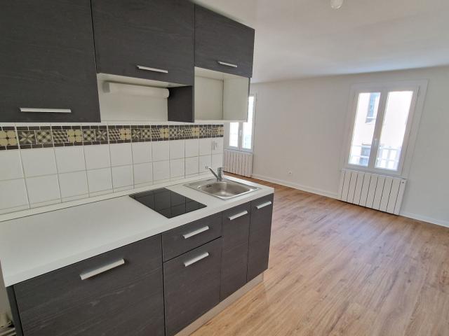 F2 RENOVE 45M² ROUEN RUE BEAUVOISINE