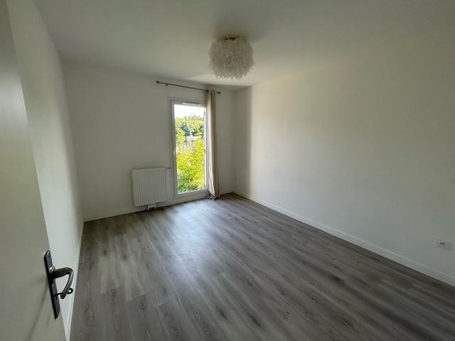 F2 récent 38,50m² BURES SUR YVETTE