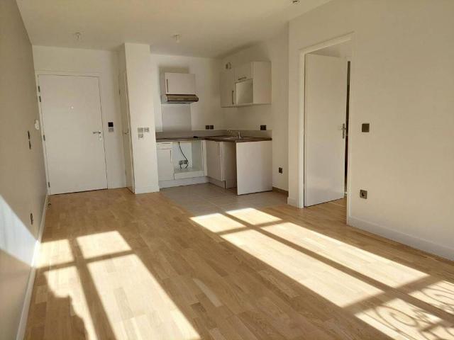 F2 RECENT PETIT CLAMART