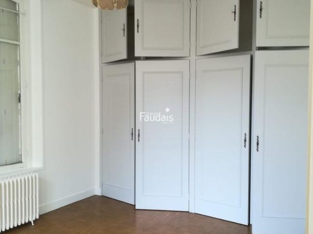 F2 rez de chaussée