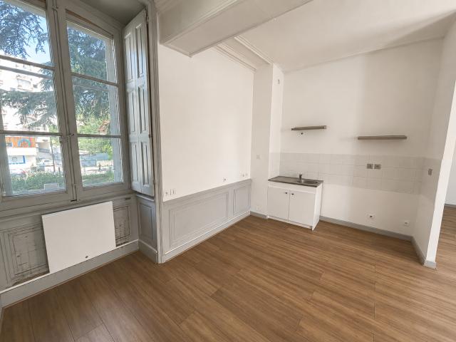 F2 RUE DU GARAT ST CHAMOND