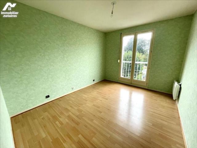 F4 RUE LAGRIVE 51100 REIMS