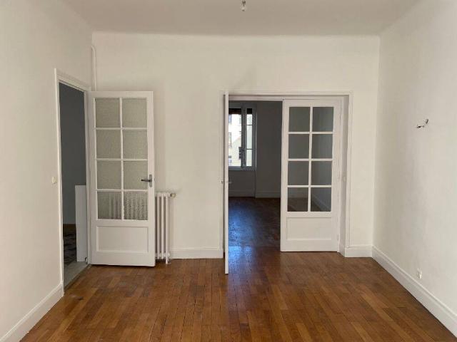 F4 RUE VENDOME 69003 LYON