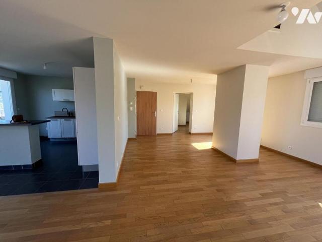 F5, CAEN CENTRE, DERNIER ETAGE AVEC TERRASSES