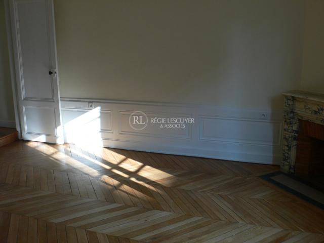 F5 Rue Duquesne
