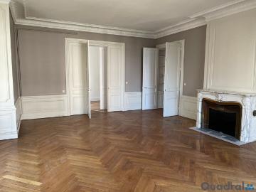 F6 RUE DE LA CHARITE