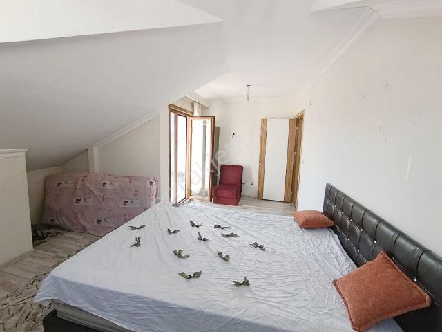 F. Akboğa Arnavutköy Haraççı Kiralık 1+1 Eşyalı Çatı Katı 80 M2