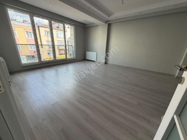 F l Den Emaar Avm, Libadiye Yakını Cadde Üzerinde Sıfır Luxs 3+1