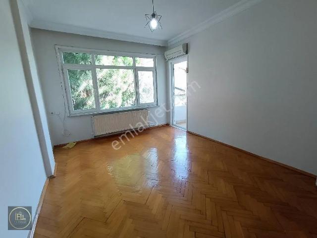 F l Den Ünalan Metro 7 Dk Yürüme Temiz Bakımlı 2+1