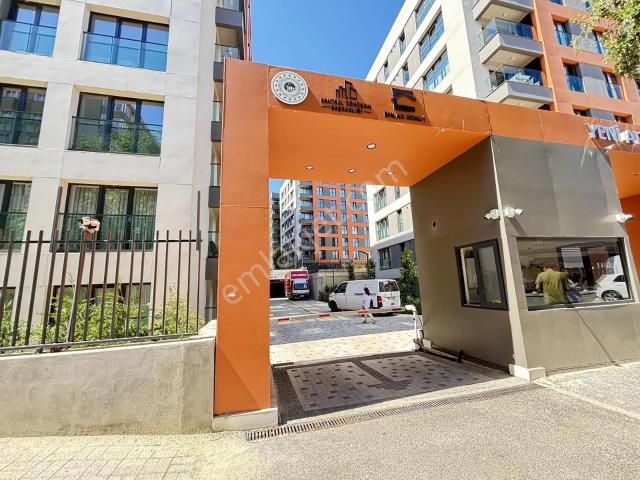 F l Emlaktan Bulgurlu Da Elit Sitede Sıfır Otoparklı 3+1 3.kat