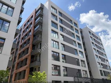 F l Emlaktan Bulgurlu Yeni Altınköy 2 Sitesi 5.kat Önü Açık