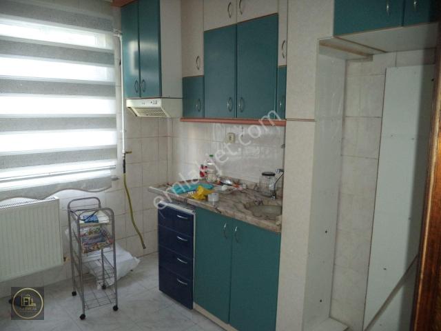 F l Emlaktan Emaar Avm Libadiye Yakını 2+1 Ara Kat Aile bekara