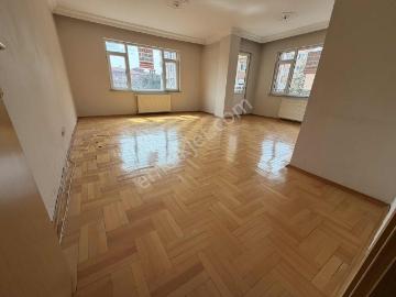 F l Emlaktan Emaar Avm Libadiye Yakını 3+1 Elit Sitede Önü Açık