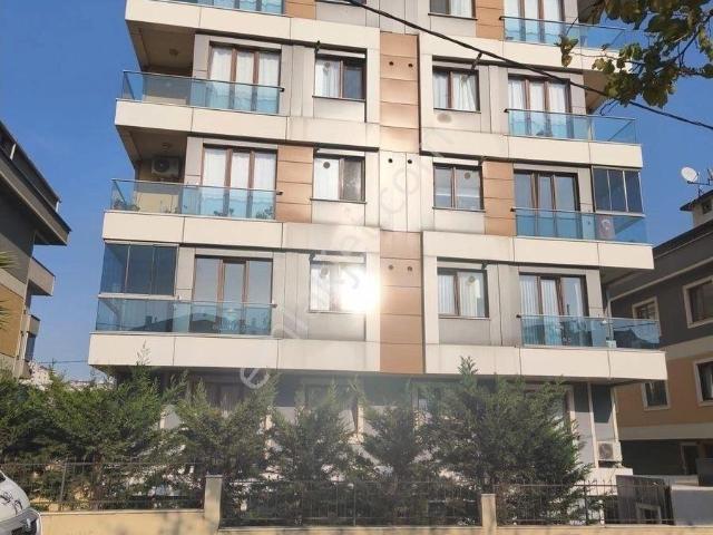 F l Emlaktan Esatpaşa 3+1 Nezih Sitede Kiralık 4.kat Genç Bina