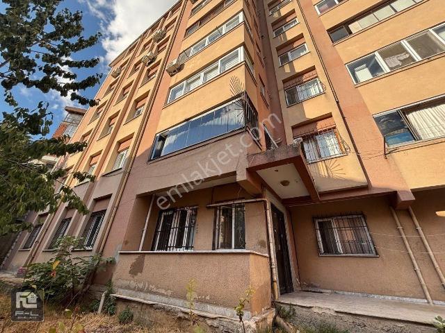 F l Emlaktan Kirazlıtepe Küplüce Beylerbeyi Yakını 4+1 Y. Giriş