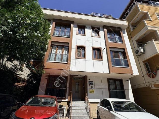 F l Emlaktan Örnek Mah. Çatı Katı 1+1 Genç Binada Daire