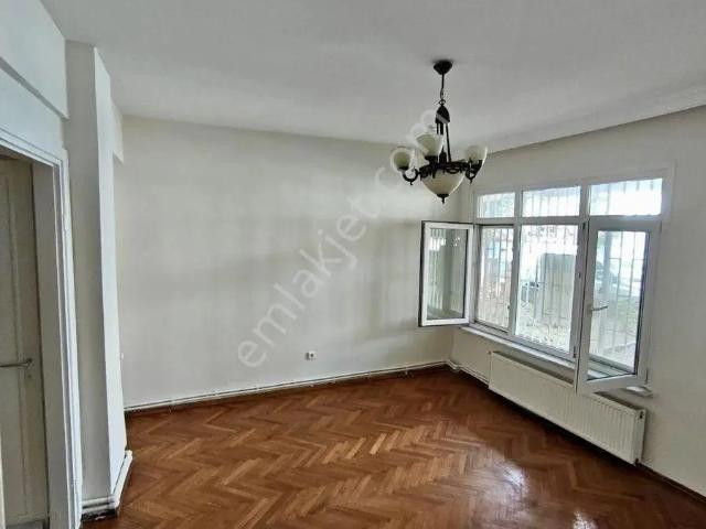 F l Emlaktan Salacak Mah. Kiralık Bahçeli Daire