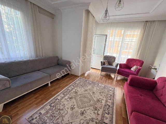 F l Esatpaşada Emaar Avm Yürüme Mesafe 2+1 Bakımlı Daire