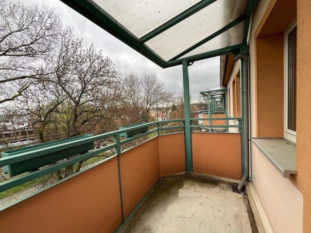 FÃ¼r Sie neu saniert! | 2 Zimmer mit Balkon und EBK auf Wunsch dazu