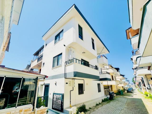 Fırsat! 3+1 Doğalgazlı Taşınmaya Hazır Satılık Villa