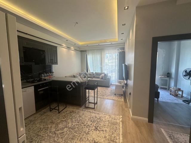 Fırsat Bir 3+0 Üç Yaşında Atakentte Eşyalı Daire