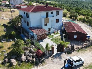 !fırsat! Şehir Merkezine 15 Dk. 2 Katlı Bahçeli Köy Evi