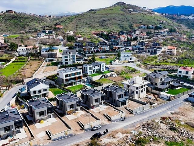 Fırsat Erenköy Çaybağları'nda 7+1 Ultra Lüx Kiralık Villalar