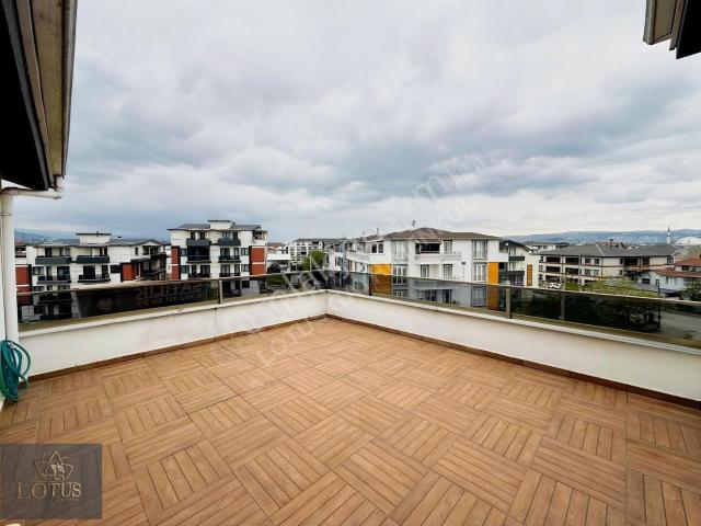 Fırsat Kartepe Fsm 160 M2 Site İçerisinde 3+1 Dubleks Köşe Daire
