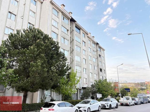 Fırsat Mutlukent Akarsu Sitesinde 3+1 Satılık Daire