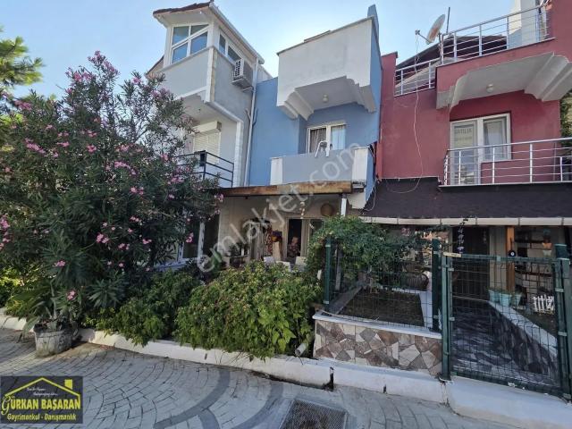 Fırsatlı Bir Yatırım Daha Satılık Denize Sıfır Villa Bahçeli