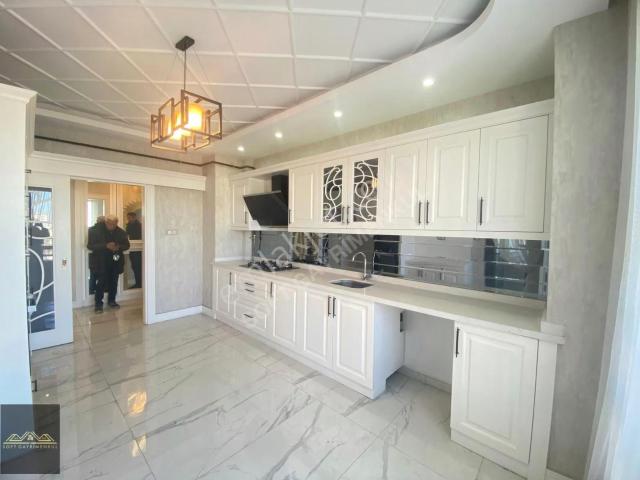 Fıstıklık'ta Fırsat!çift Balkon Banyo Ultralüx Sıfır Satılık 3+1