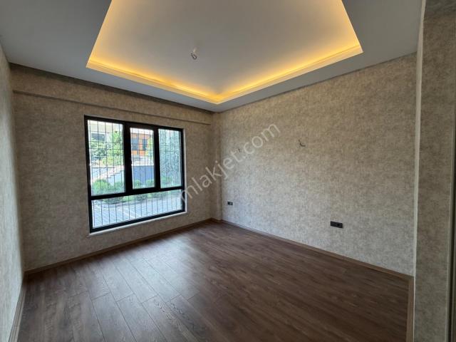 Fıstıklık Kiralık 2.5+1 Daire Maviş Gyo’dan