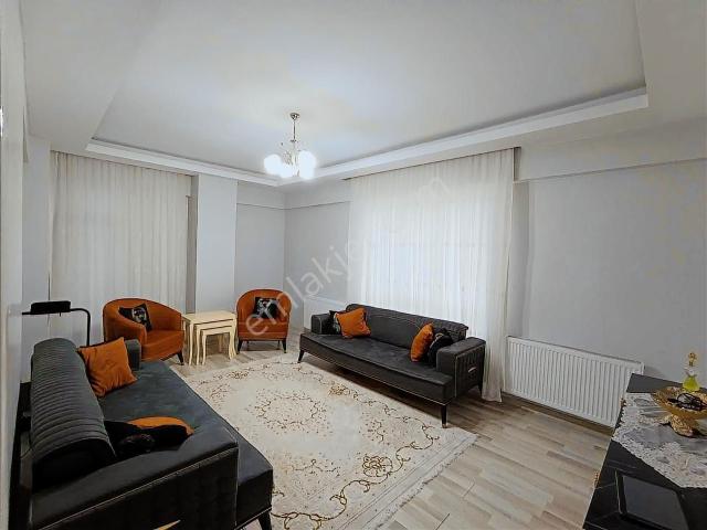 Fıstıklık Mh.bahçeli Site İçerisinde Satılık 3+1 Bakımlı Daire