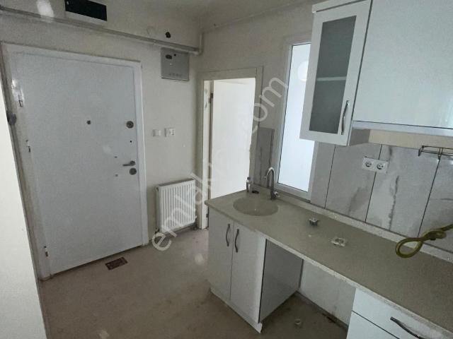 F 102 Sütlüce Mahallesi 1+1 Kiralık Daire