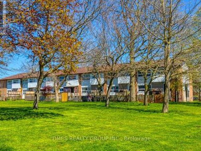 F 23 Manitou Crescent W, Loyalist, ON, K7N 1B7 townhouse for lease | Listing ID X13461 | Royal LePage