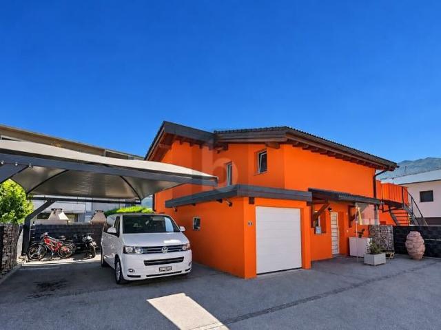 FAMILIALE, MODERNE AVEC JARDIN ET TERRASSES