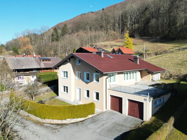Familie Willkommen! Haus mit 2 Wohneinheiten und viel Potenzial