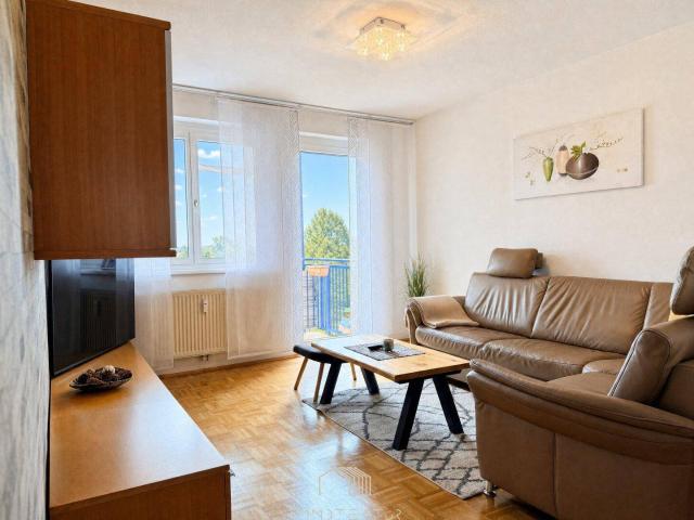 FAMILIEN T RAUM: 3 Zimmer Wohnung mit Garage, 2 Balkonen und PANORAMABLICK  3