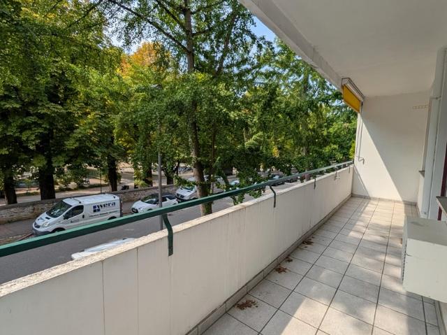 Familien und Tierfreundliche Stadtwohnung 4 Zimmer Wohnung