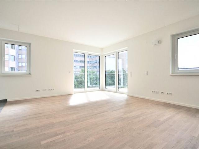Familien willkommen! 3 Zimmer Wohnung mit Eckbalkon