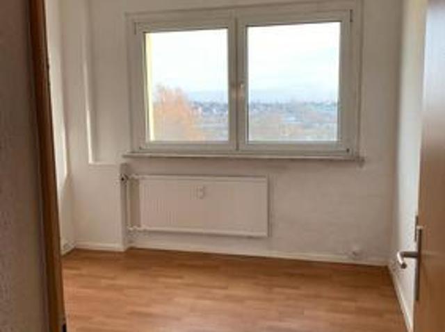 Familien aufgepasst+Schöne 4 Zimmer Wohnung in Halle