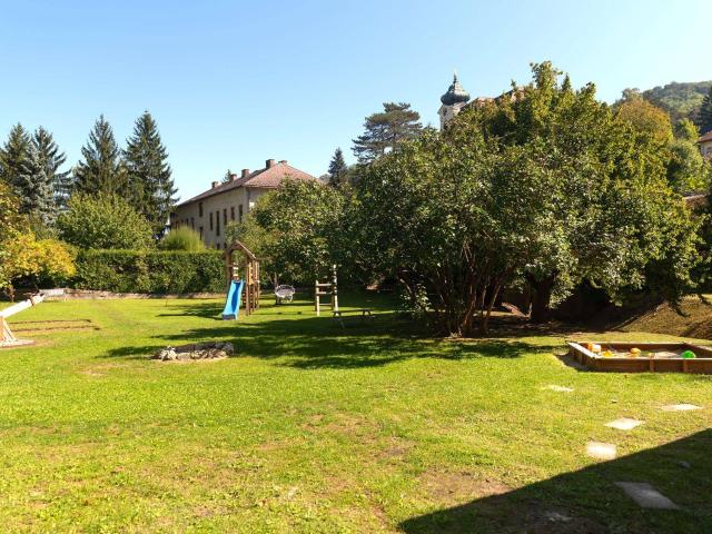 Familienanwesen mit traumhaftem Gartenparadies im Herzen von Kaltenleutgeben