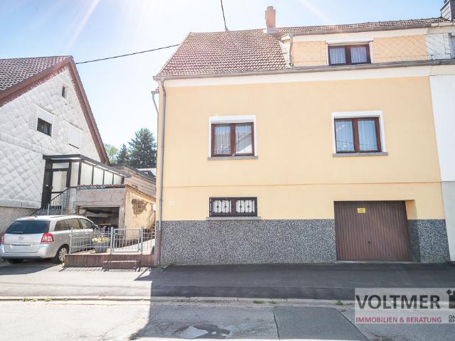 FAMILIENFREUNDLICH Ein bis Zweifamilienhaus mit Garage & Garten in ruhiger Lage von Schiffweiler!