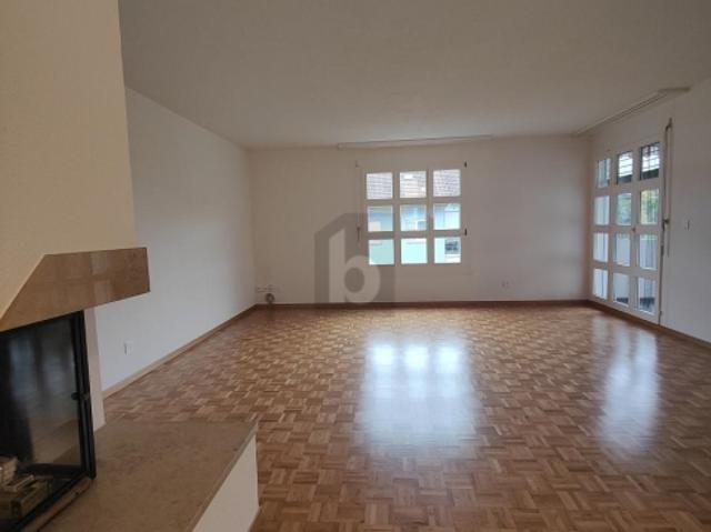 FAMILIENFREUNDLICH MIT GROSSEM BALKON