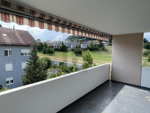 FAMILIENFREUNDLICH MIT GROSSEM BALKON